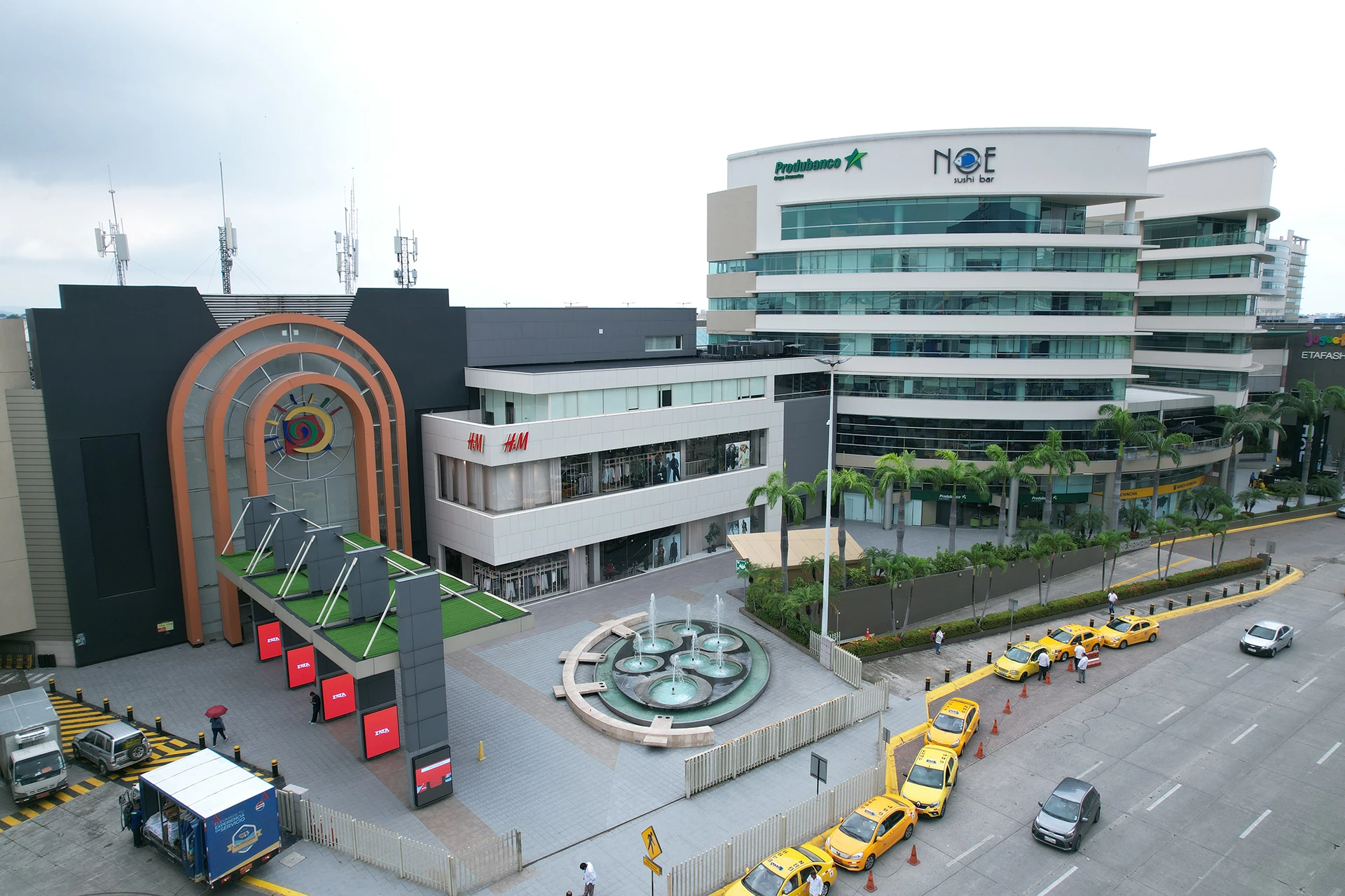 Mall del Sol